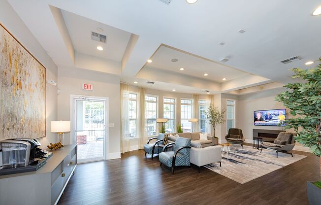 1 bed, 1 bath, 623 sqft, $1,774, Unit 101RT-203