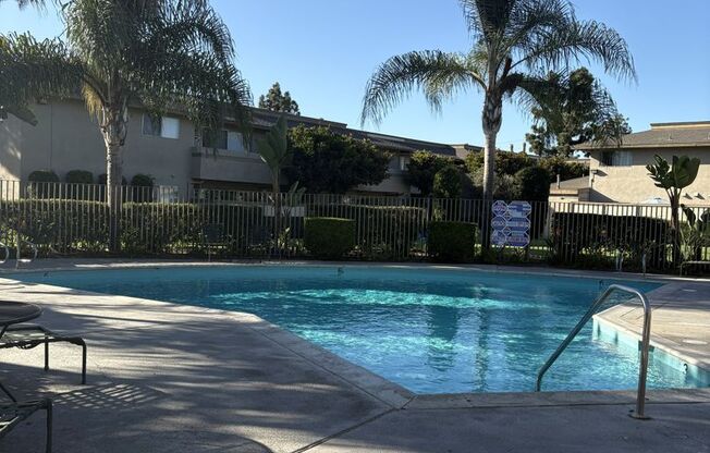 2 beds, 1 bath, 900 sqft, $2,450, Unit 71