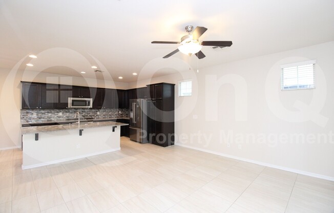 3802 E STILES LN