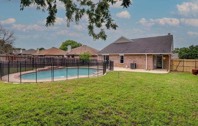 1619 MERRITT DR