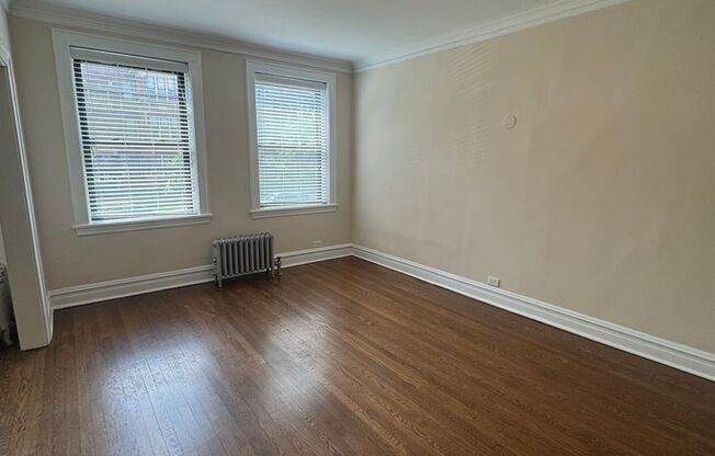 3 beds, 2 baths, 1,235 sqft, $2,595, Unit 617-1A