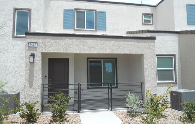 Modern 3-Bedroom With Open Floor Plan!