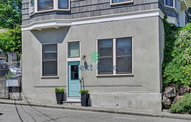 1 BED & 1 BATH CONDO FOR RENT