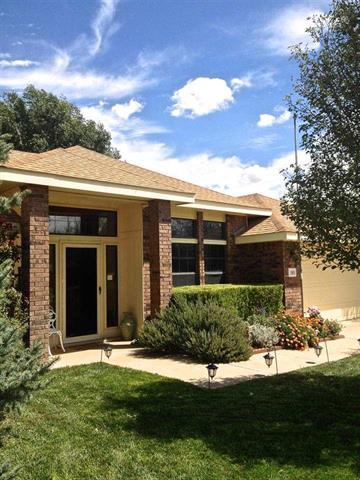 Great Neighborhood,  Open Floor Plan.  Dogs are Welcome.