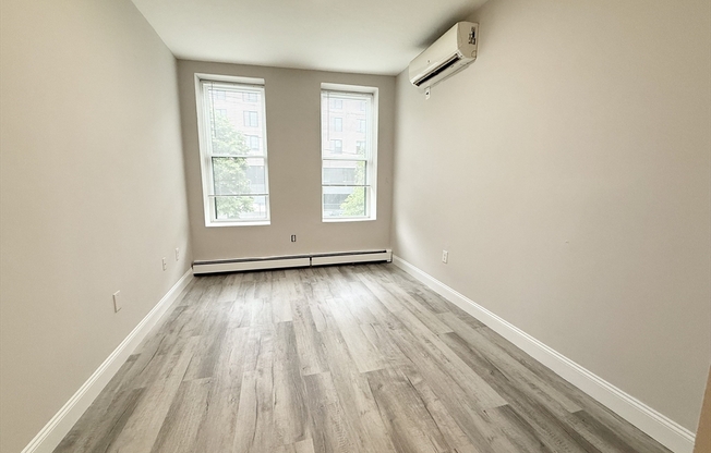 15 Ruggles Street