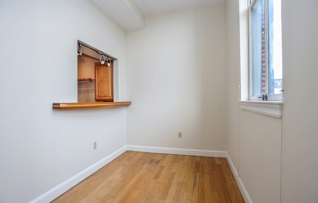2 beds, 2 baths, 1,043 sqft, $4,400, Unit 306