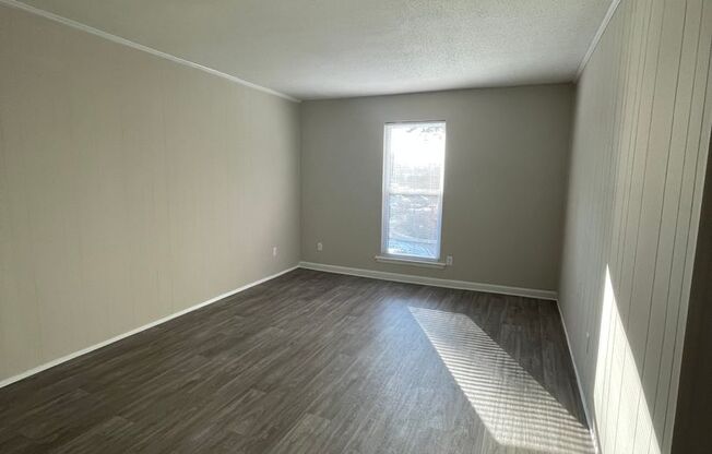 2 beds, 1.5 baths, 990 sqft, $975, Unit 4418-E