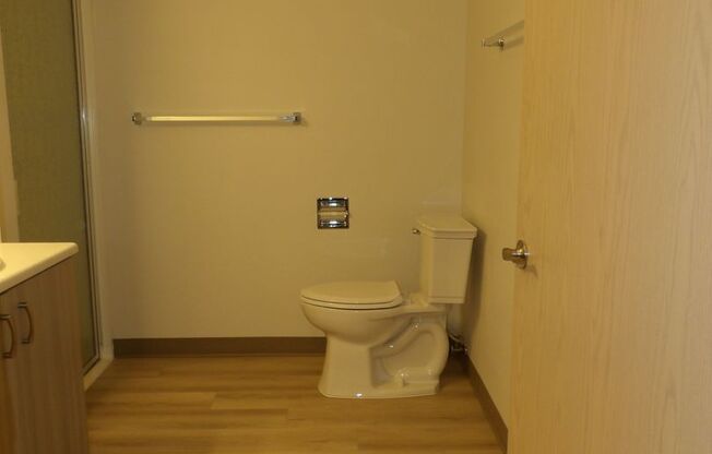 2 beds, 2 baths, 1,240 sqft, $1,940, Unit L58