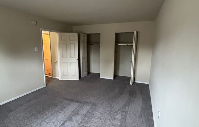 1 bed, 1 bath, 700 sqft, $1,325, Unit B206