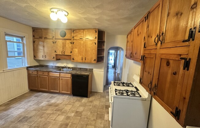 69 CONWELL AVE