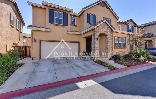 Updated 4bd/3ba Folsom Home with 2 Car Garage