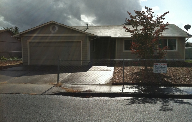 3 beds, 2 baths, $2,295