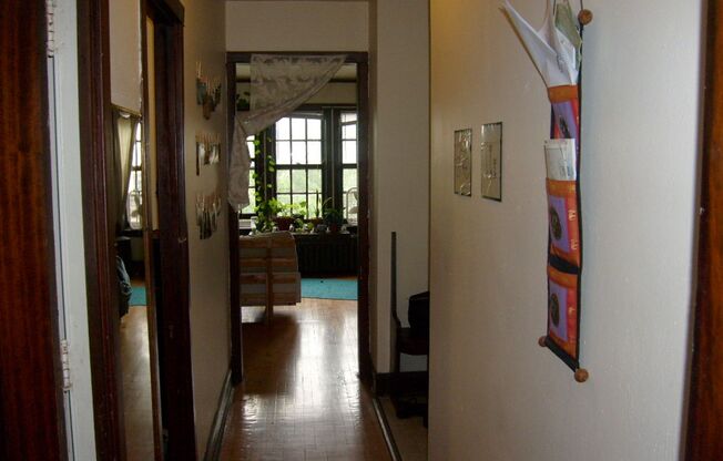 Studio, 1 bath, 450 sqft, $1,140, Unit Unit #208