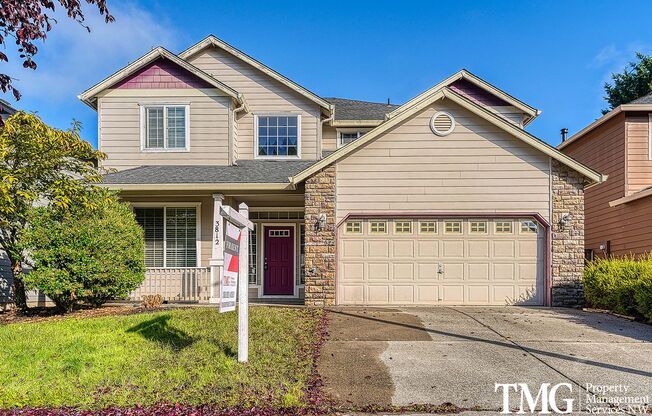 Spacious 4 BD Home with Loft & Community Amenities