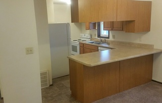 3 beds, 1 bath, 1,114 sqft, $1,150, Unit 1011 North Dakota