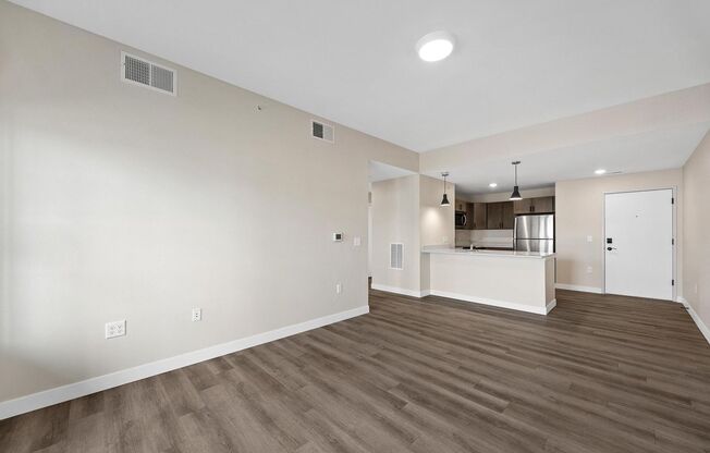 2 beds, 1 bath, 920 sqft, $1,150, Unit Harvest Lofts - 309