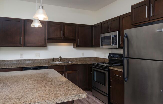 2 beds, 2 baths, 1,038 sqft, $1,885, Unit 209