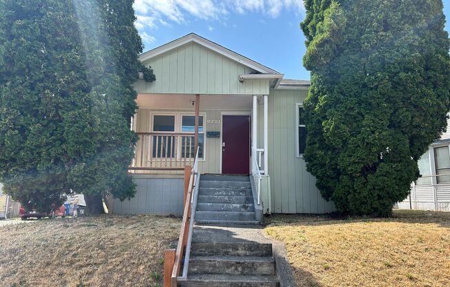 3 Bedroom, 2 Bathroom Ballard Home with New Carpet and Vinyl Throughout