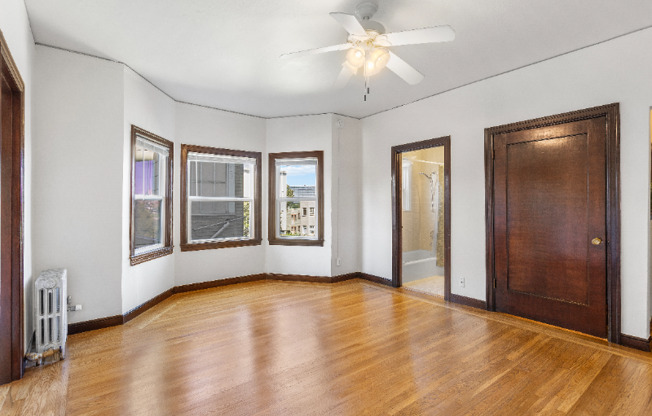 365 Hanover Ave