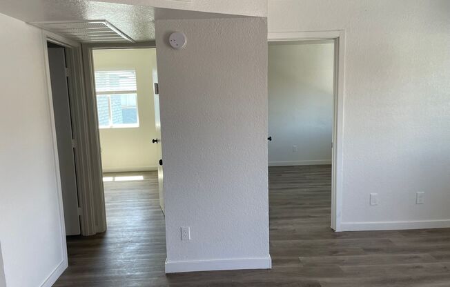 2 beds, 1 bath, 750 sqft, $1,163, Unit 17
