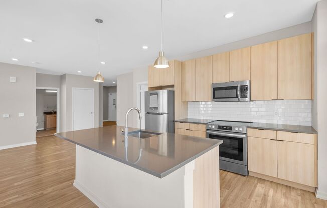 2 beds, 2 baths, 1,143 sqft, $4,070, Unit 431