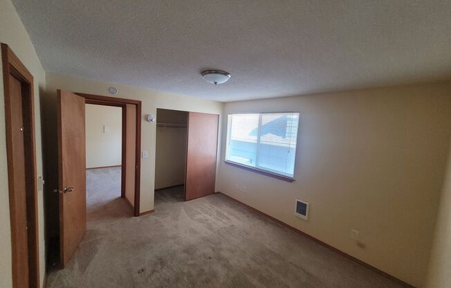 Elliott Hall Apartments