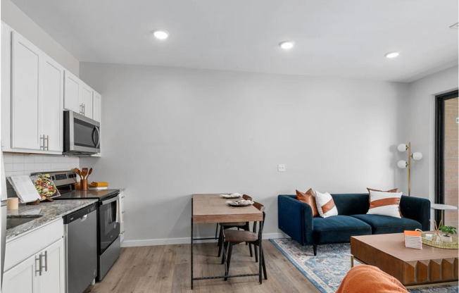 1 bed, 1 bath, 530 sqft, $1,315, Unit 115