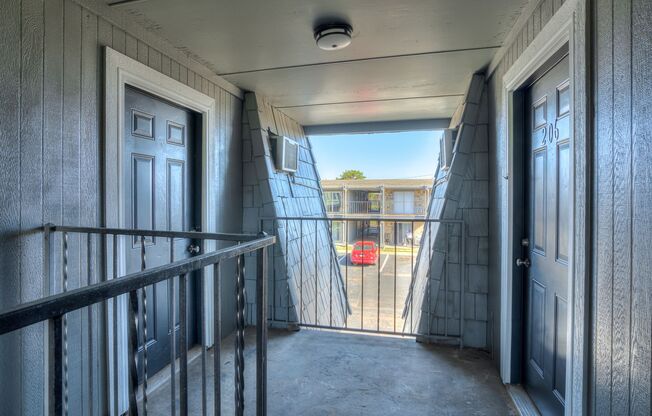 2 beds, 1 bath, 800 sqft, $980, Unit 5901-201