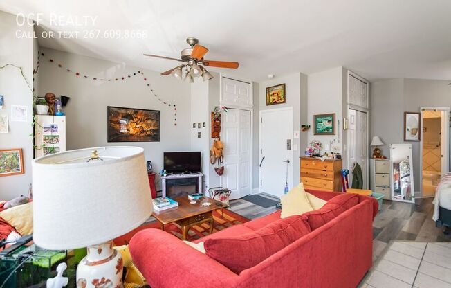2125 SPG GDN ST