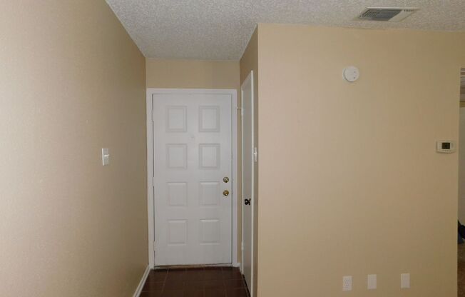 Country Hollow Condominiums