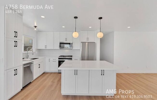 4758 BERMUDA AVE