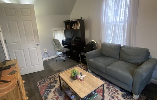 43 PLEASANT ST