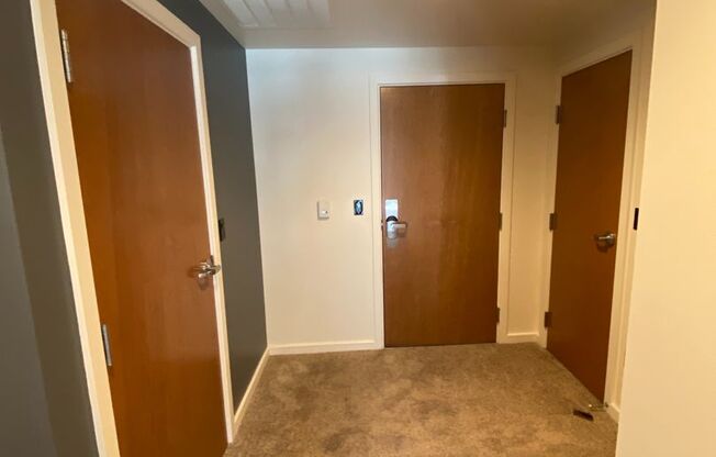 2 beds, 2 baths, $3,250, Unit # 402