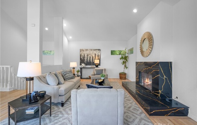 3482 COLDWATER CYN AVE