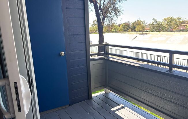 1 bed, 1 bath, 671 sqft, $2,460, Unit H027
