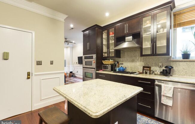 Newly Renovated South St Apartments