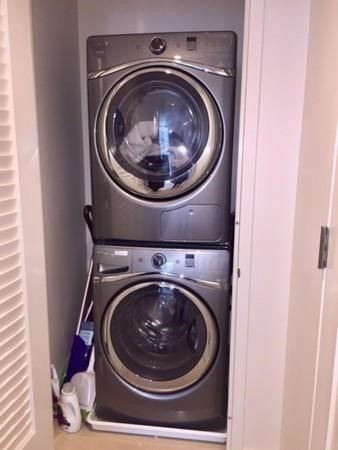 2 beds, 2.5 baths, 1,362 sqft, $9,200, Unit 2807
