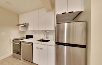 1 bed, 1 bath, $2,495, Unit B