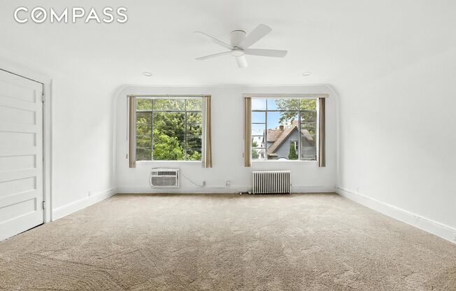 1070 E 13 ST