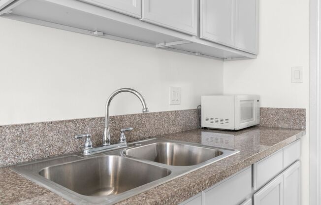 1 bed, 1 bath, 614 sqft, $1,695, Unit 20