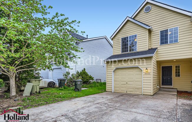 ** NEW PRICE ** - Cozy Comfort in Beaverton – 3-Bed, 2.5-Bath Home with Private Yard & Fireplace