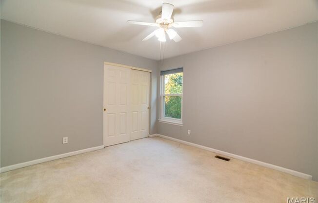 5 beds, 3.5 baths, 4,400 sqft, $3,750, Unit Castle Ridge Drive 570