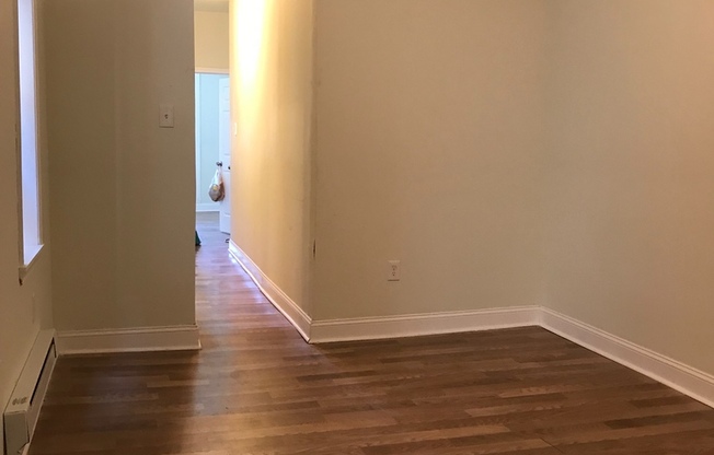 5222 Arch St.