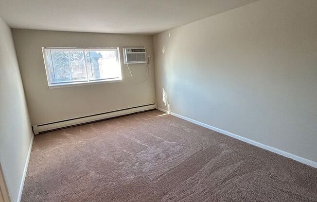 1 bed, 1 bath, $1,250, Unit 307