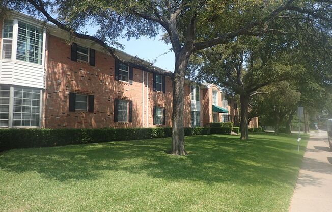 Spacious 2-Bedroom, 2-Bath Condo near SMU & Greenville Ave