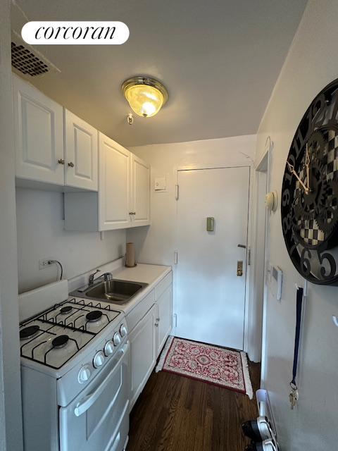 Studio, 1 bath, $3,184, Unit 7