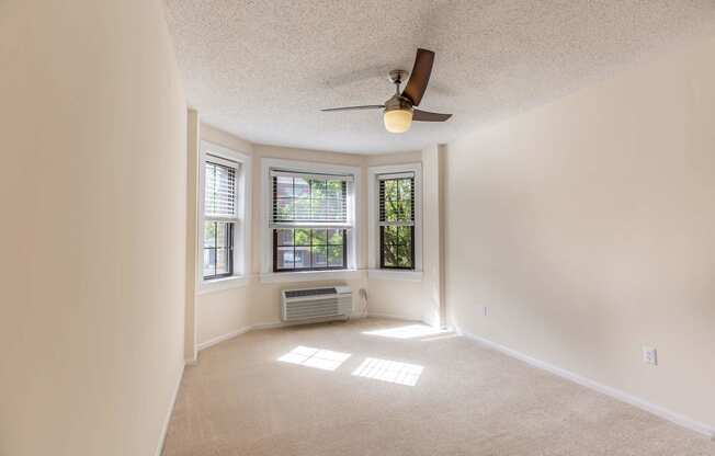 Carpeted Room at Connecticut Plaza Apartments, 2901 Connecticut Ave NW, 20008.