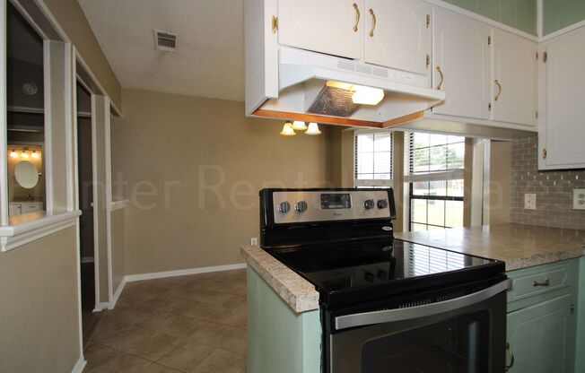 3 beds, 2 baths, $1,495