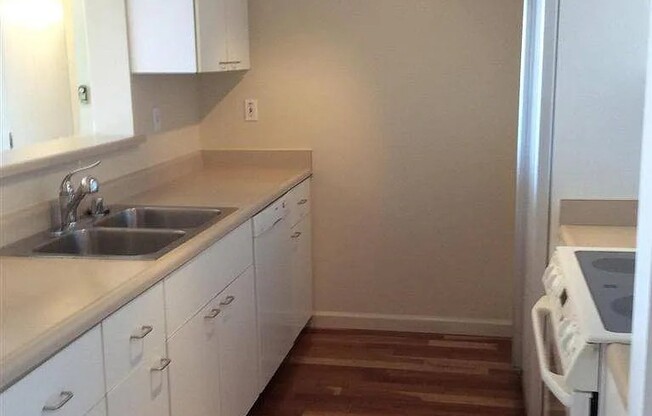 300 3rd Street