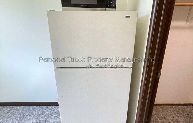 2 beds, 1 bath, 850 sqft, $825, Unit 36